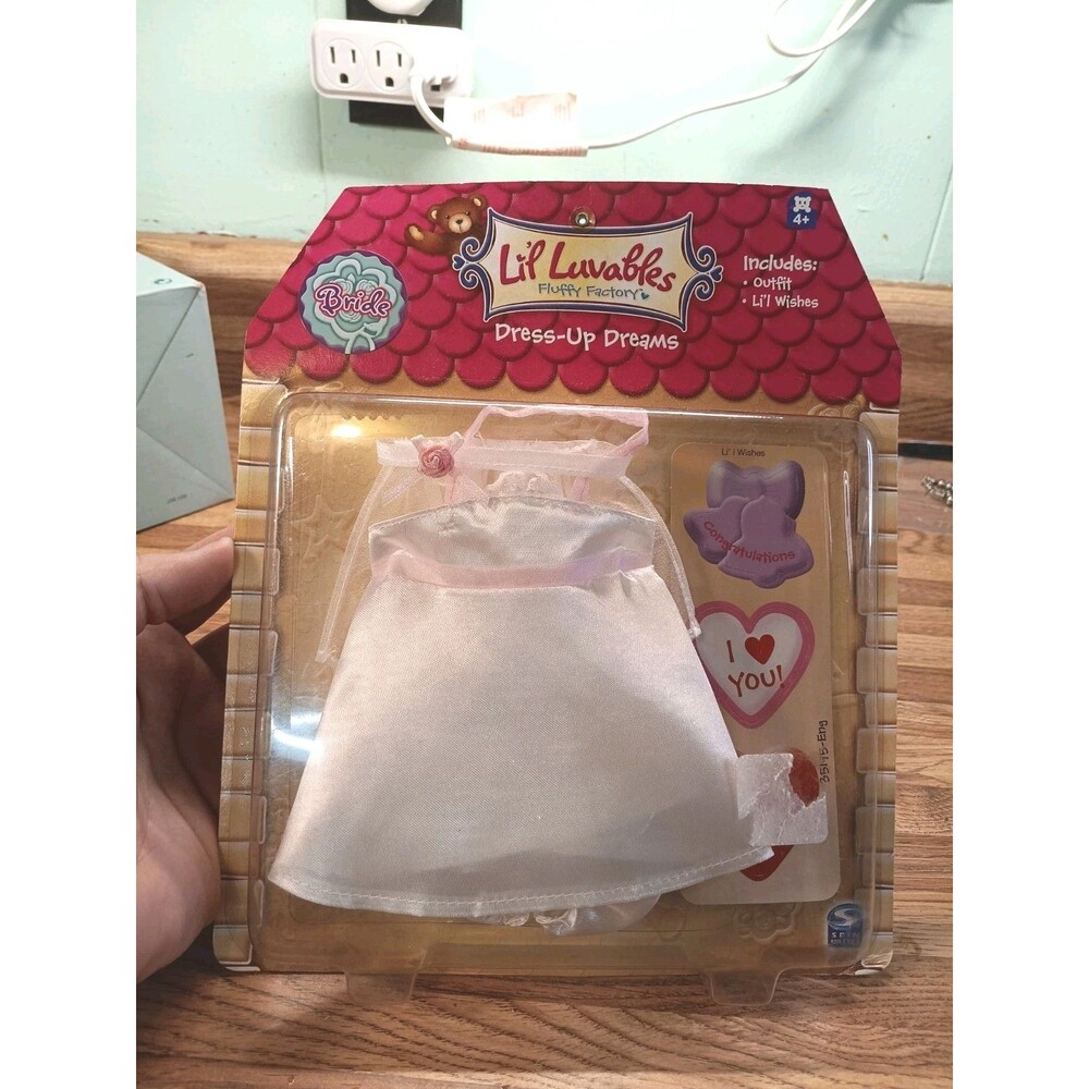 Lil Luvables Fluffy Factory Bride Outfit Fantasy Dress Up Spin Master